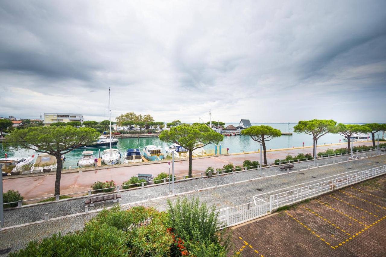 Yachting Residence Lignano Sabbiadoro Exterior foto