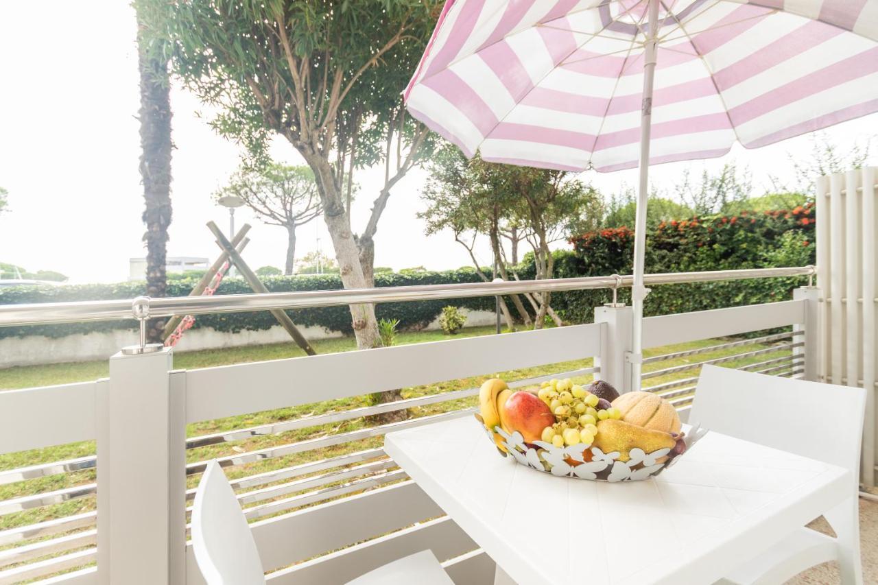 Yachting Residence Lignano Sabbiadoro Exterior foto
